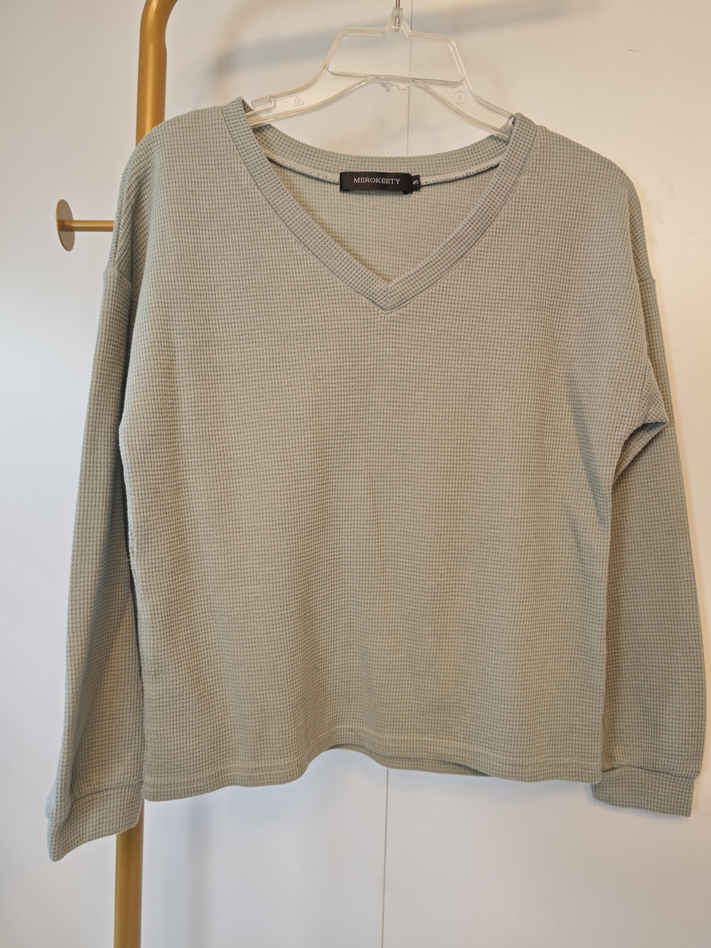 Lightweight V-Neck Waffle Knit Long Sleve Sweater - Sage Green Size Small